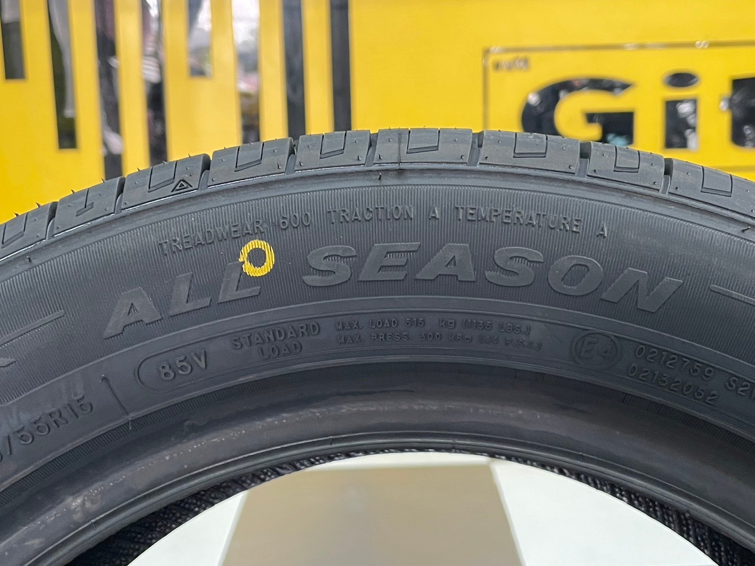 ยางใหม่ AUSTONE SP602 195/55R15 ยางผลิตไทย คุ้มค่ารับประกันบาดบวมเบียดตำ365วันเคลมฟรี ยางใหม่ปี2024