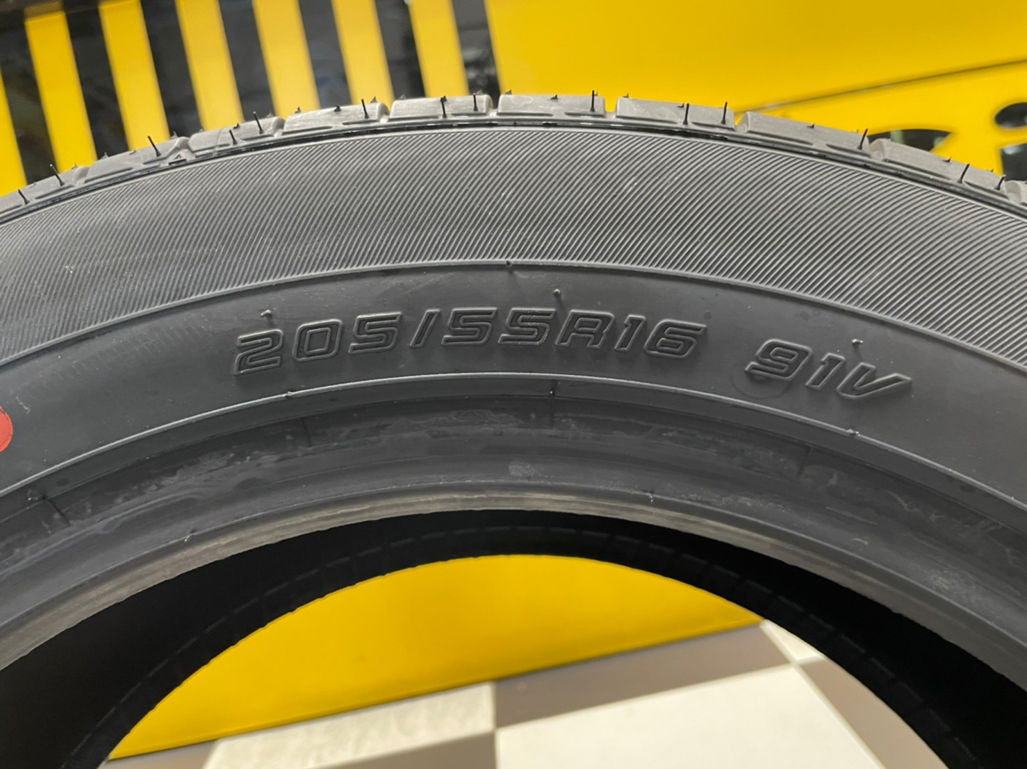 Dunlop Enasave EC300 205/55R16 ยางใหม่ปี2022 ยางไทย