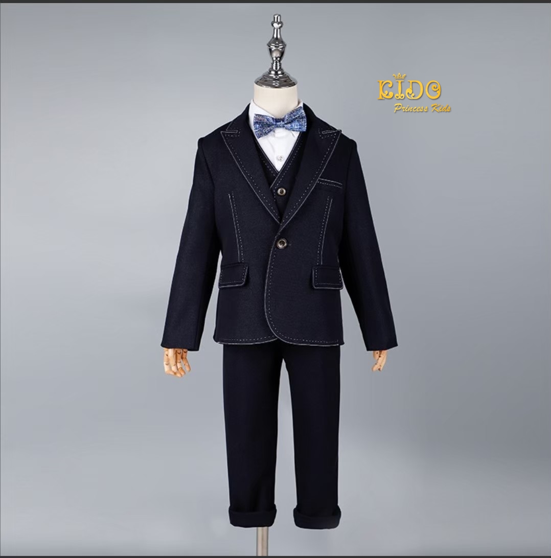 ssชุดสูทเด็กผู้ชาย(หน้าร้านอยู่รัชดา ลองได้ถ่ายรูปจากชุดจริง)S100 เซ็ตสูท 5 ชิ้น สูทสีน้ำเงิน สีดำ แต่งด้ายขาว เชิ้ตขาว มาพร้อมเสื้อกั๊กและโบว์หูกระต่าย กางเกงขายาว สุดเท่ สุดๆ