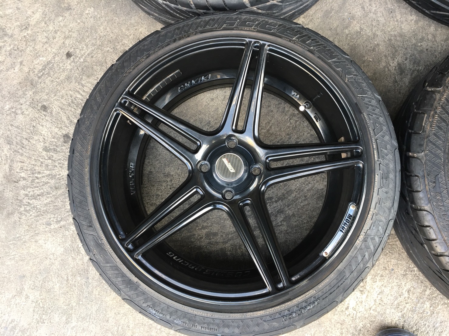 ล้อแท้ Cosmis ขอบ17 4รู100 พร้อมยาง