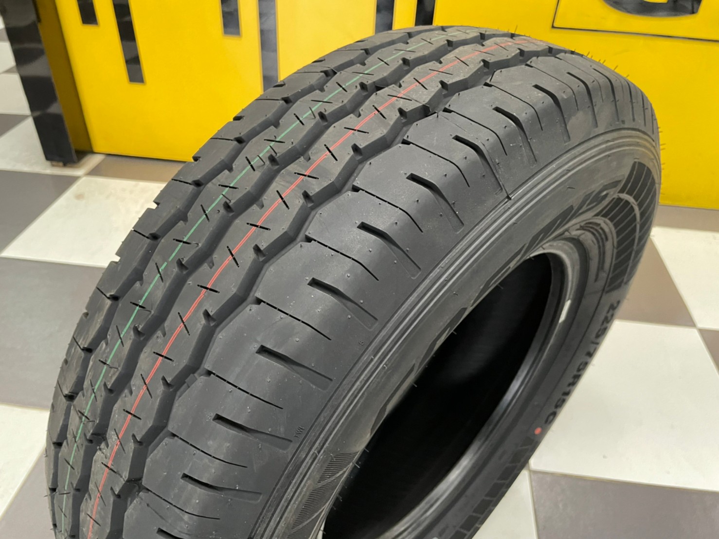 COSMIS Harvey MAX 225/75R15C 12PR ยางใหม่สายบรรทุก ห้ามพลาดยาง12ชั้นผ้าใบ ยางใหม่ปี2022