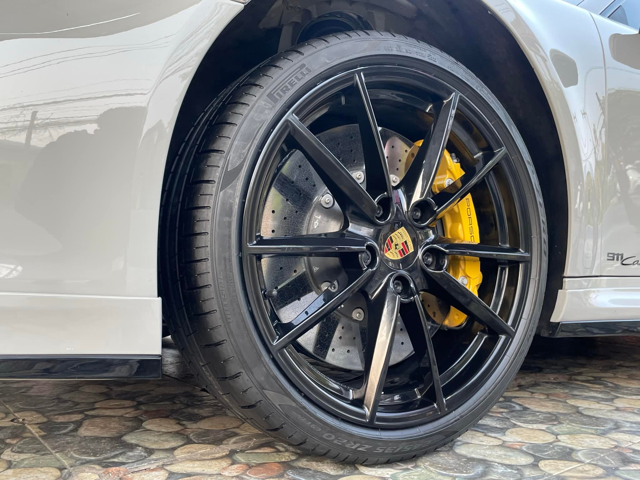 PORSCHE 911 S/T เปลี่ยนยางสปอร์ตสมรรถนะสูง #PIRELLI P-ZERO PZ4 245/35R20