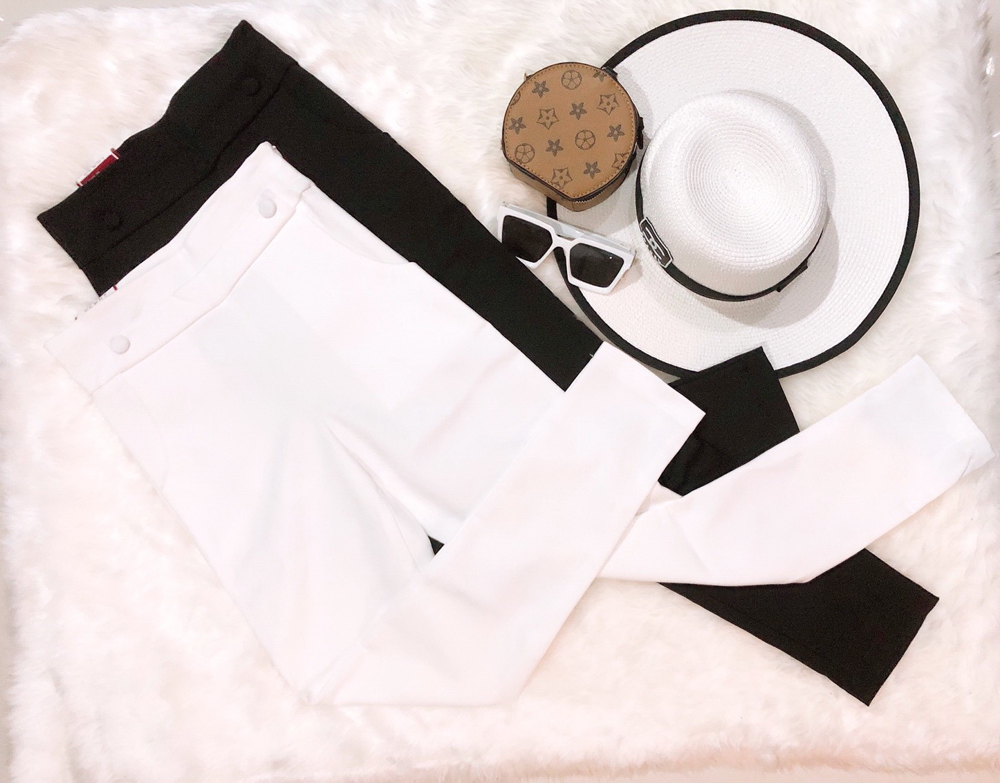 กางเกงขายาวผู้หญิงเอวสูง ขาเดฟ ขอบเอว 3 นิ้ว ซิปข้าง แต่งกระดุม ผ้าดับเบิ้ลซาติน ยืด น่ารัก