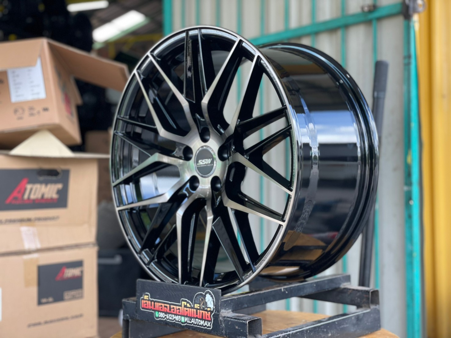 ล้อแม็กลายสวยหรู SSW Model348 สีดำหน้าสีชา ขอบ18 กว้าง8 5รู100