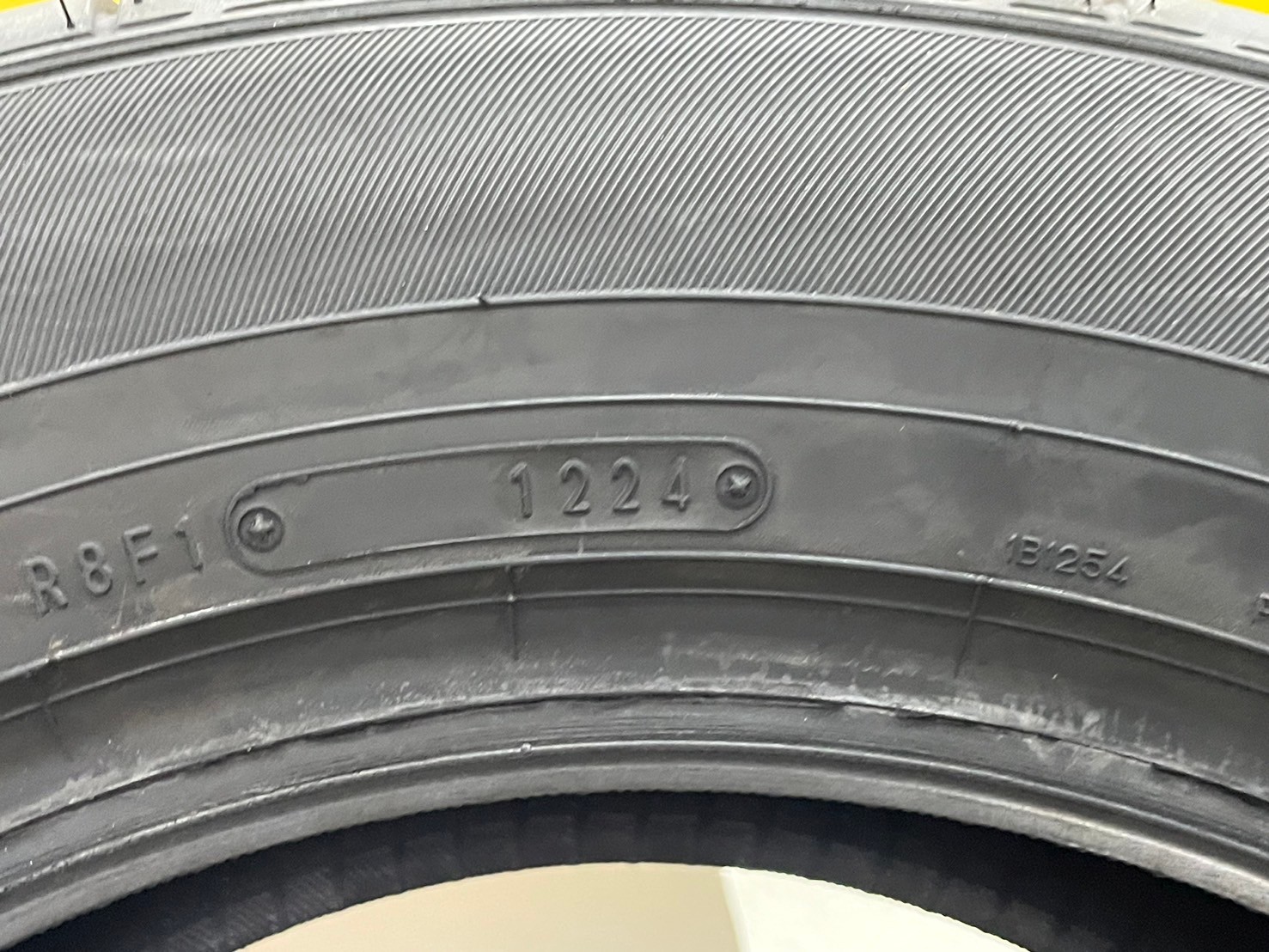 DUNLOP ENASAVE EC300+ 215/60R16 ยางใหม่ปี2024