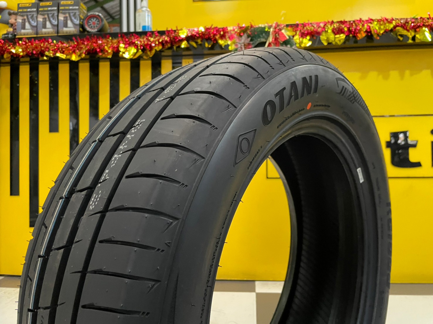 OTANI KC1000 225/40R19 ยางใหม่ปี2023