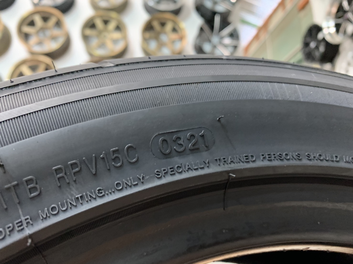 Lansail Rs009 195/55R15 ยางสปอร์ตลายซิ่ง คุณภาพดี