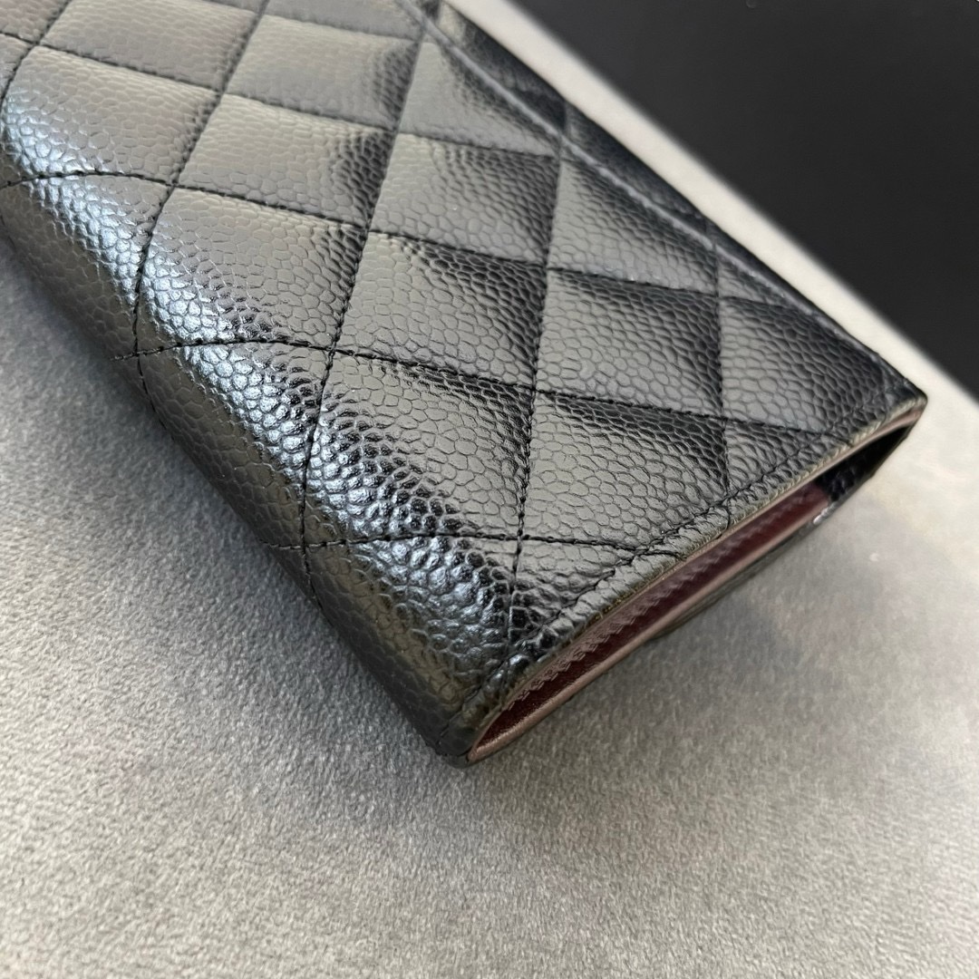 กระเป๋าสตางค์Chanel Wallet Medium Cavair
