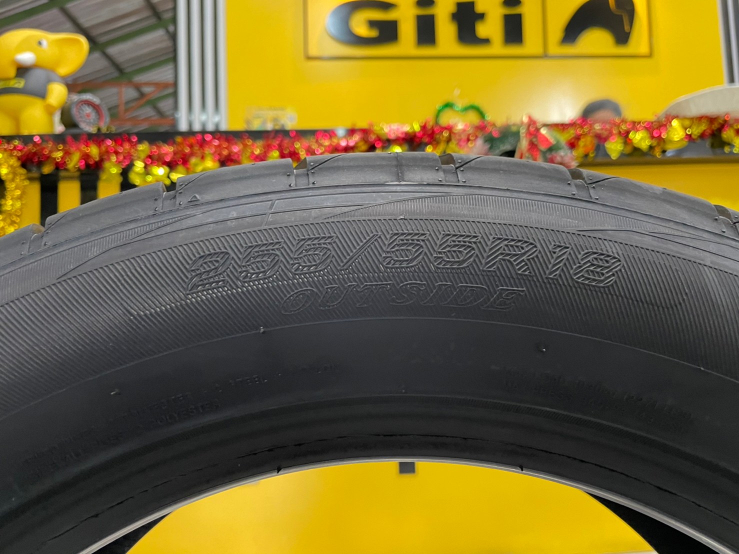 KINTO V36 255/50R18 ยางใหม่ปี2023 (2เส้น )
