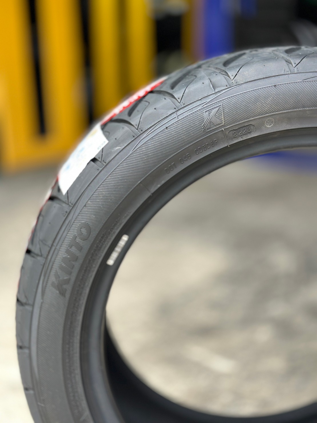 KINTO V-36 ยางไทย 245/45R18 ยางใหม่ปี2023