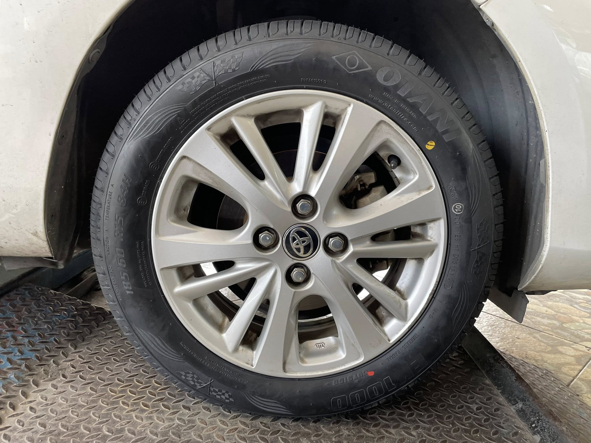 #TOYOTA_YARIS 🚘เปลี่ยนยาง 🛞🐘#OTANI_EK1000_185/60R15