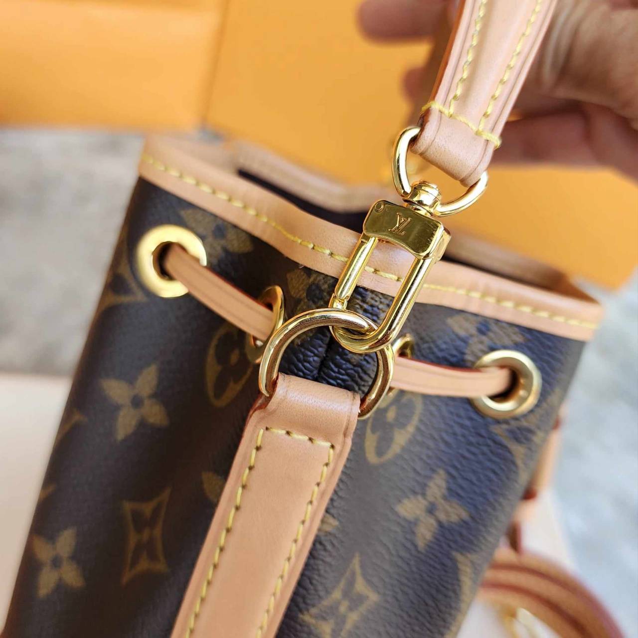 กระเป๋าLVรุ่น Nano Noé มือสอง รุ่นใหม่ สายถอดได้