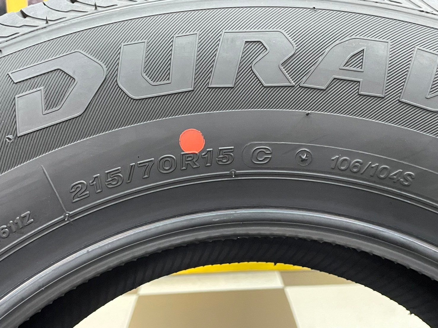 ยางใหม่ Bridgestone Duravis R611 215/70R15 ยางใหม่ปี2024