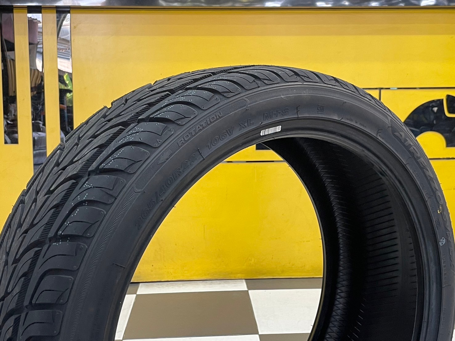 ยางใหม่สปอร์ต คุณภาพดี ยางไซหลุน #SAILUN ATREZZO SVR-LX 265/40R22 ยางใหม่ปี2024