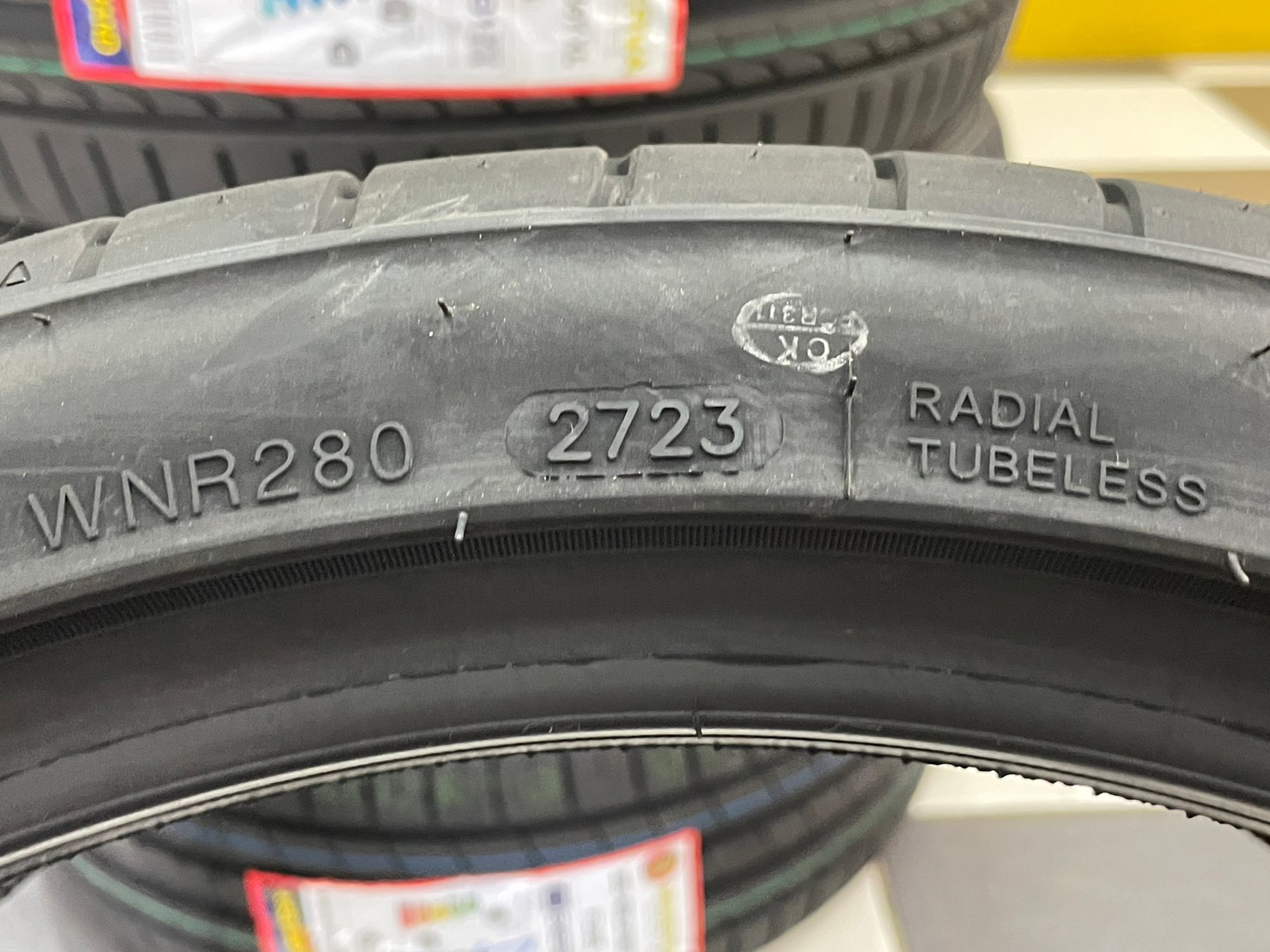 ยางMINERVA F205 205/40R18 ยางสปอร์ตคุณภาพดี สมรรถนะการขับขี่สูงนุ่มเงียบ ยางใหม่2023