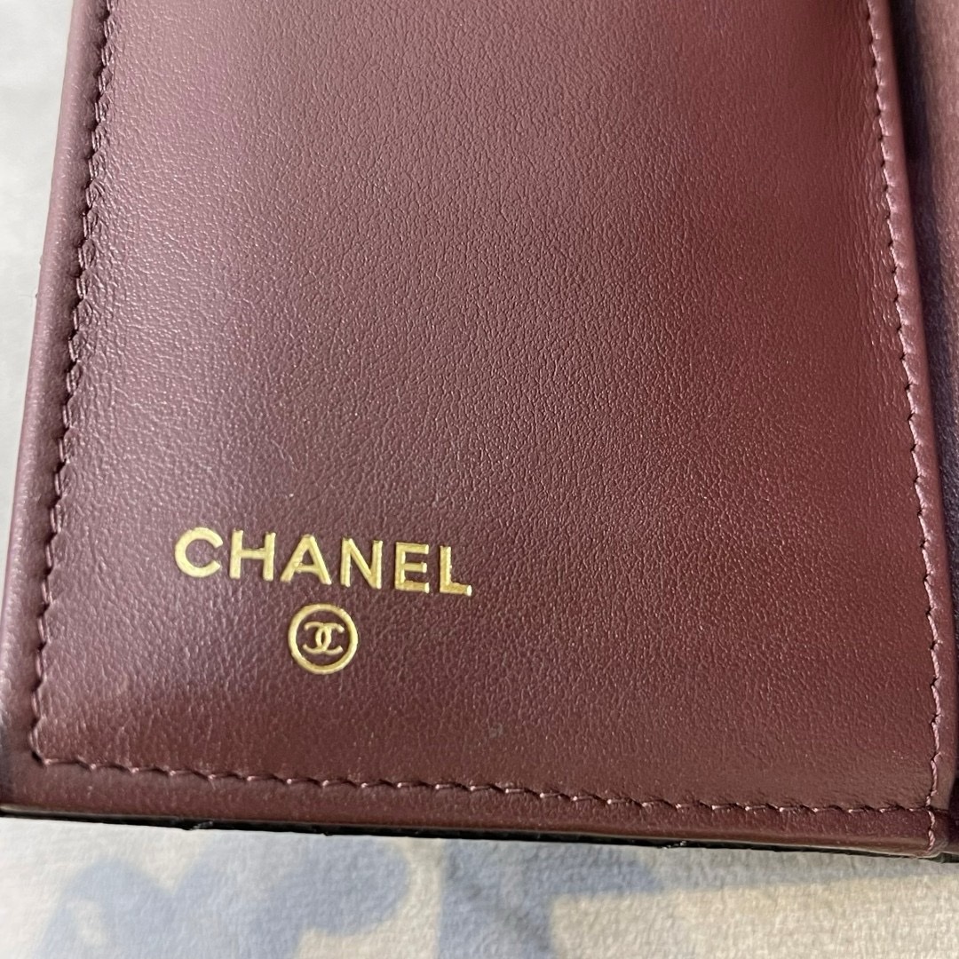 กระเป๋าสตางค์Chanel Wallet Medium Cavair