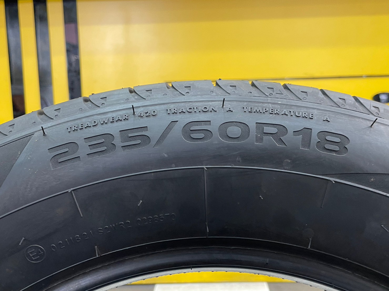 GT RADIAL FE2 235/60R18 ยางใหม่ปี2023