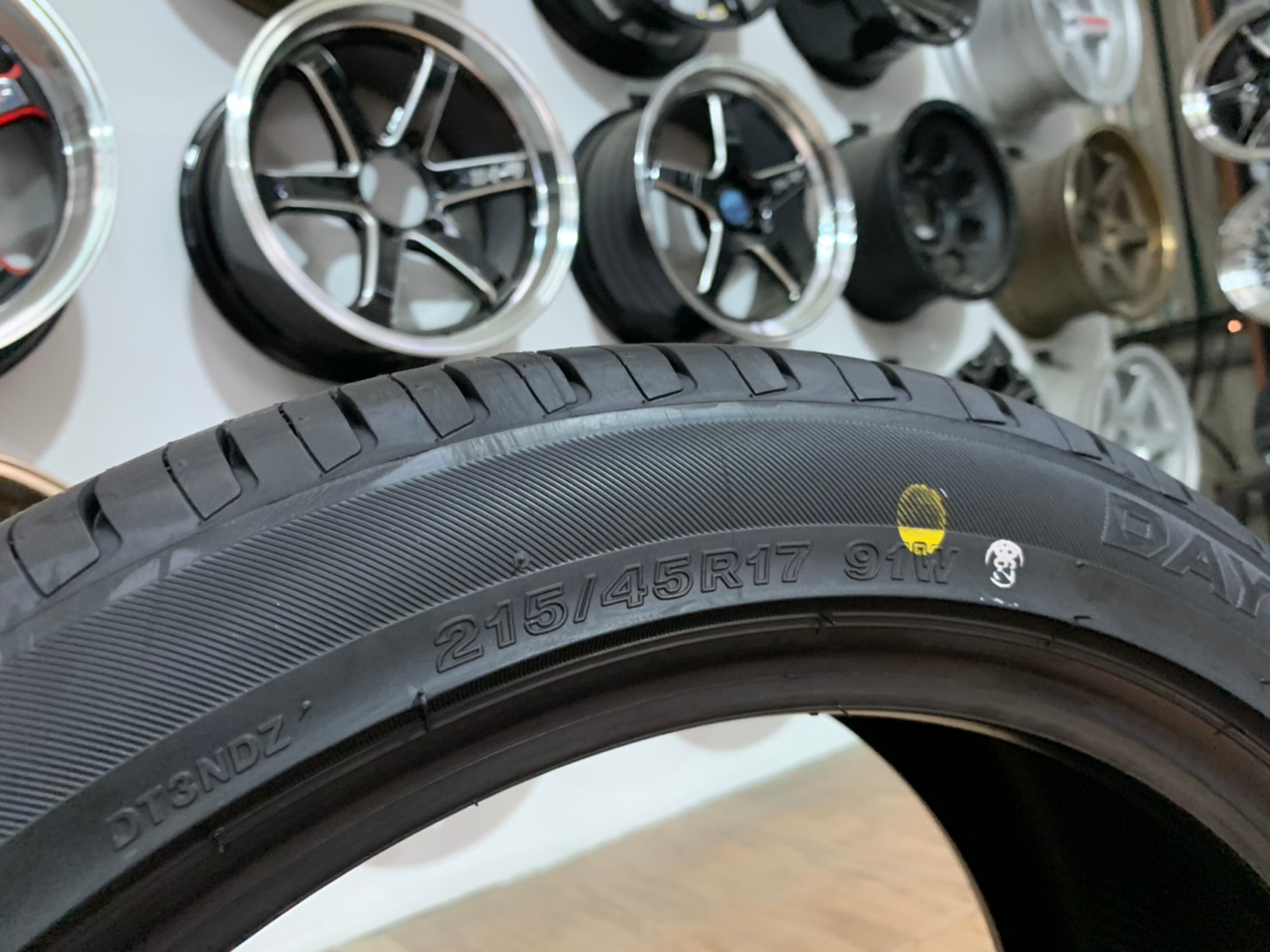 215/45R17 DAYTON BY Bridgestone ยางคุณภาพดีมาตรฐานผลิตโดยบริสโตน ยางใหม่ปี2021