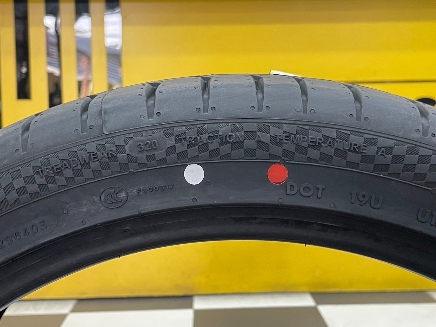 ยางGiti Control G288 245/40R20 ยางใหม่ปี2024