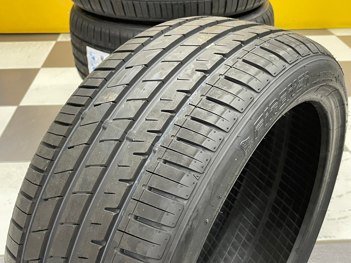 ยางใหม่FIRENZA ST01A 225/40R18 ยางใหม่ปี2023 (4 เส้น)🔥🔥PROMOTION🔥🔥