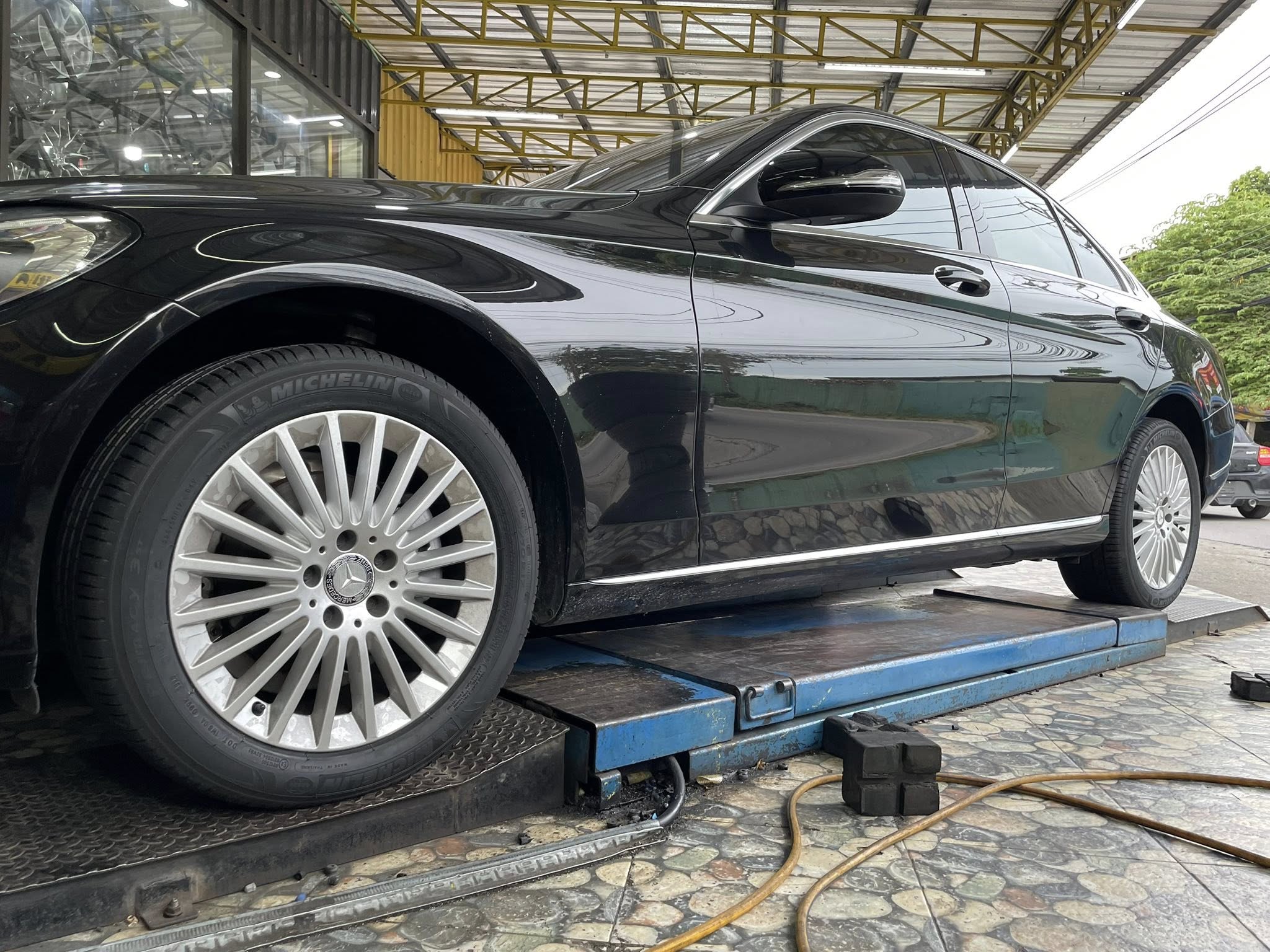 #BENZ_C180🚘❤️💫 🛞🐘#MICHELIN_Primacy 3 ST 225/50R17