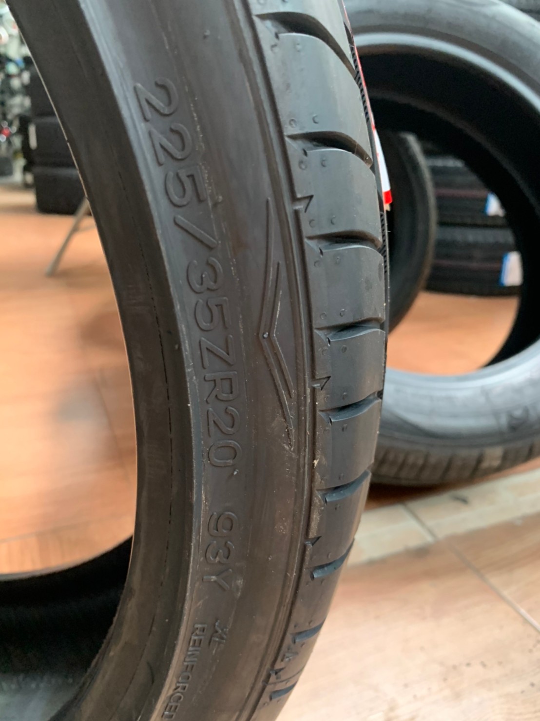 Nankang AS-2+ 225-35R20 ยางสปอร์ตคุณภาพดี ยางนันกัง