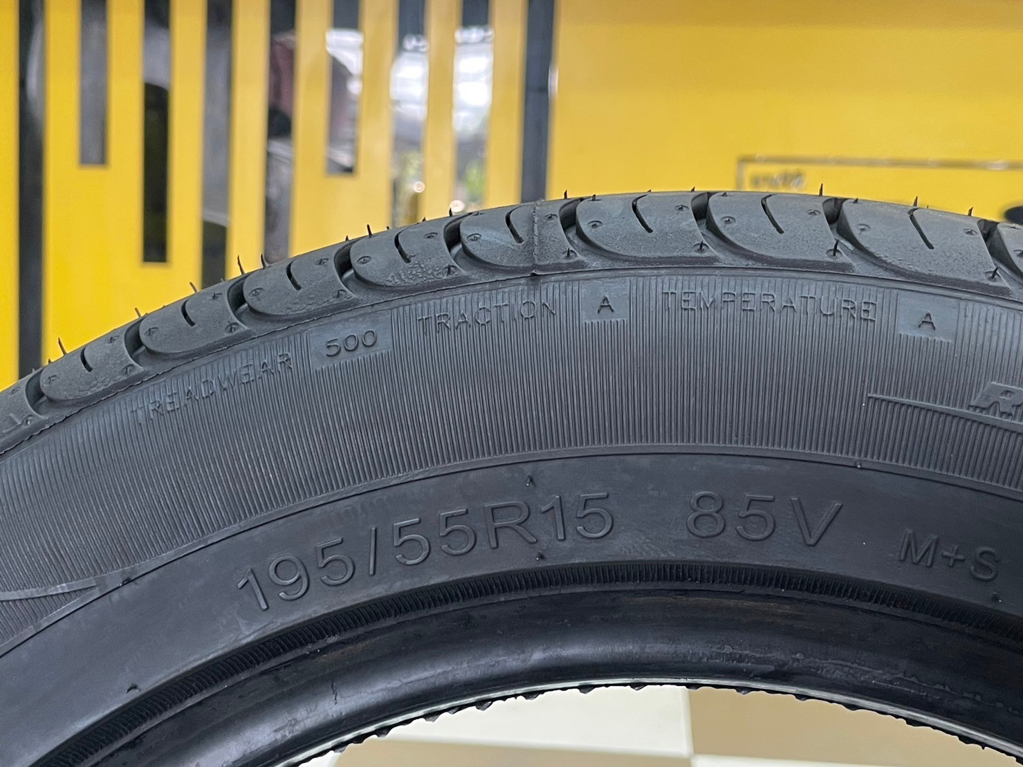 ยางใหม่ดีสโตน #Deestone CARRERAS R702 195/55R15 ยางใหม่ปี2024