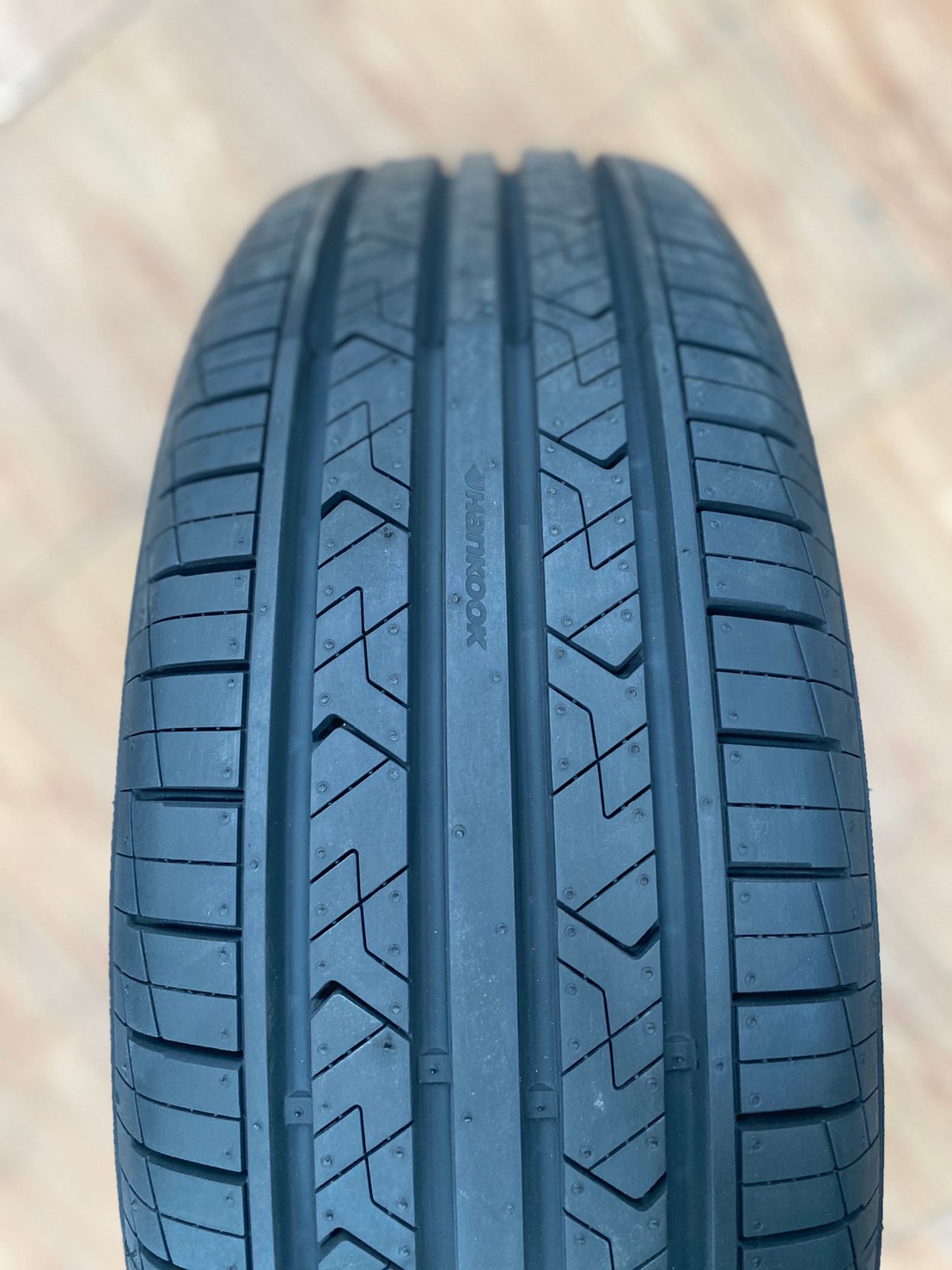 ยางใหม่ปี2020 Hankook Kinergy Ex 185/60R15 ยางคุณภาพดี นุ่มเงียบ พร้อมติดตั้งฟรี