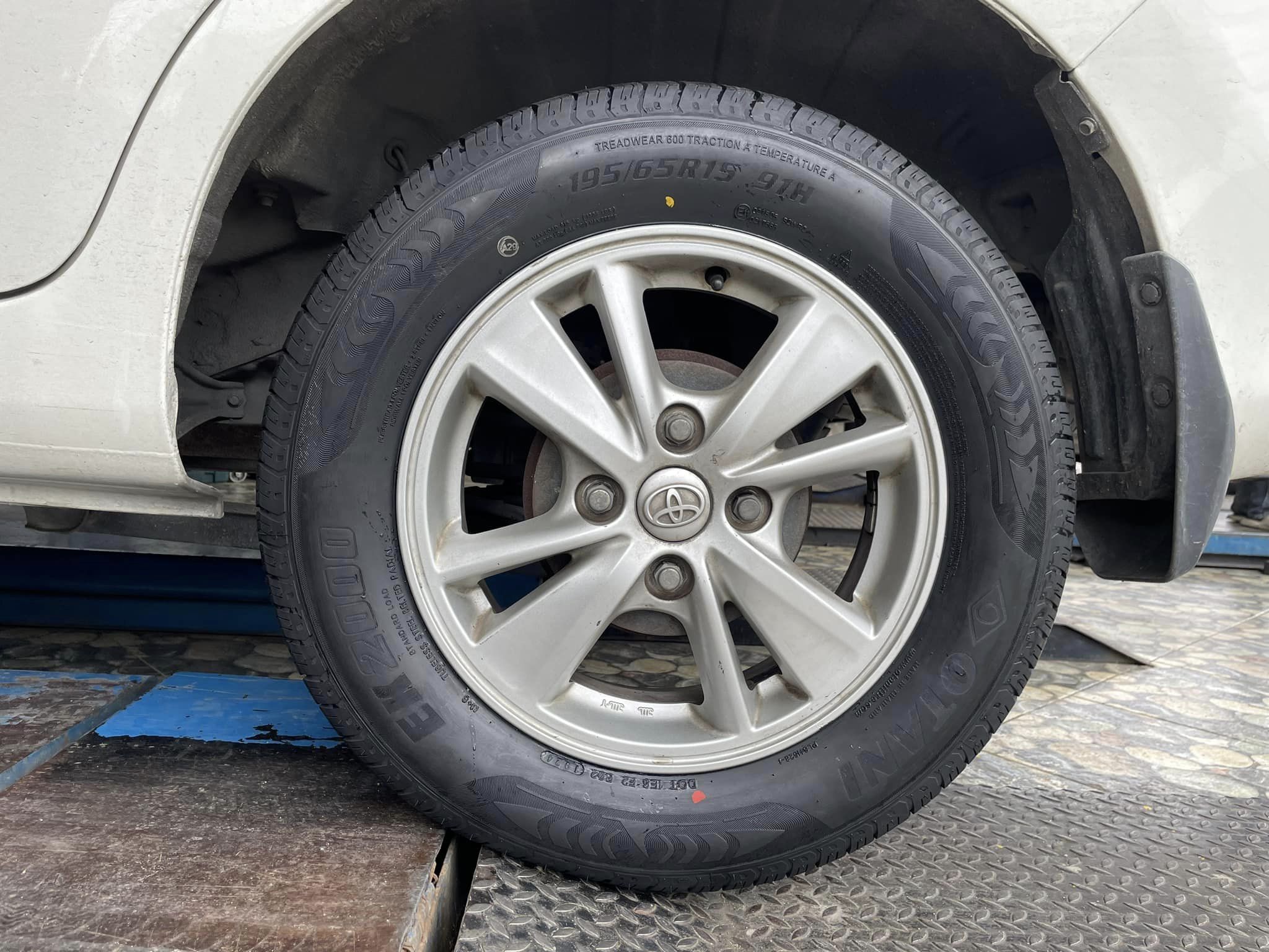 🚘 #TOYOTA_AVANZA🛞 🛞#OTANI #EK2000 🛞195/65R15 🛞
