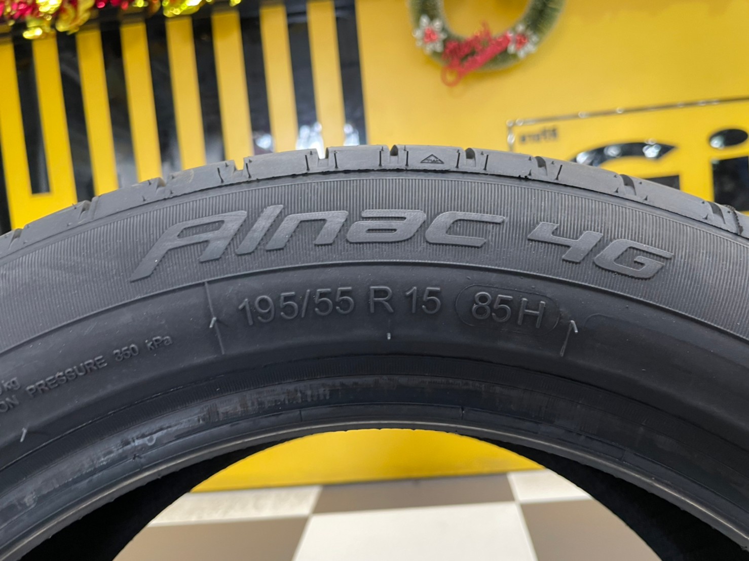 APOLLO Alnac 4G ·195/55R15 ยางใหม่ปี2023