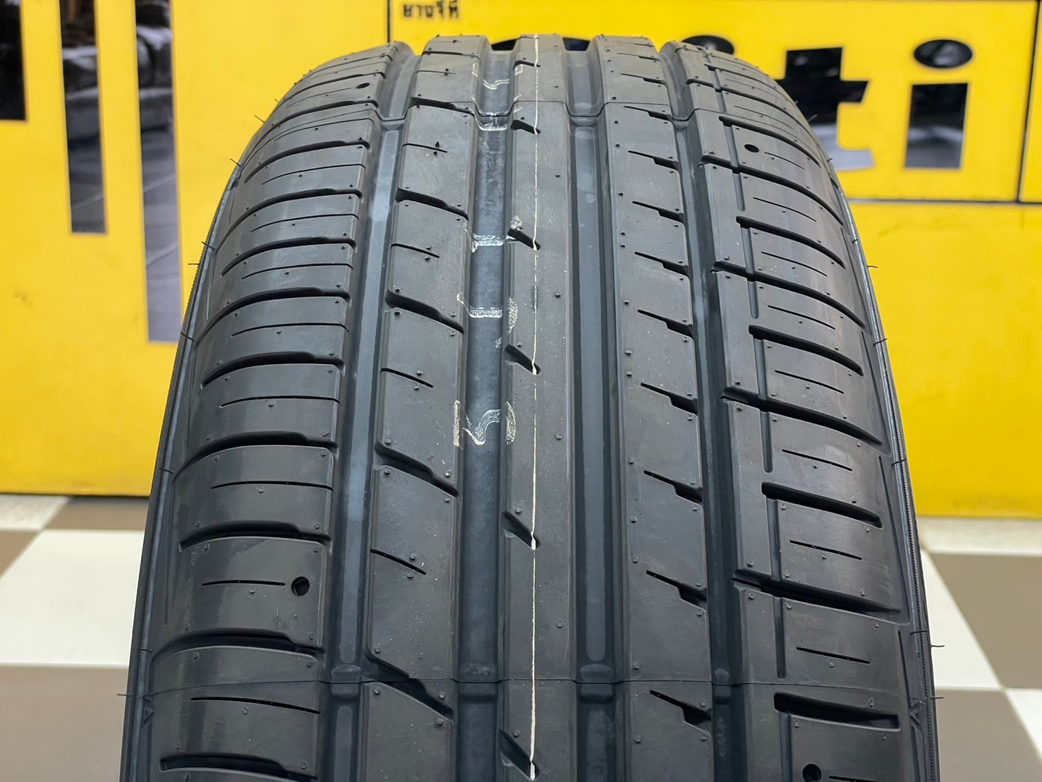 ยางใหม่ Falken ZE914 265/60R18 ยางใหม่ปี2024