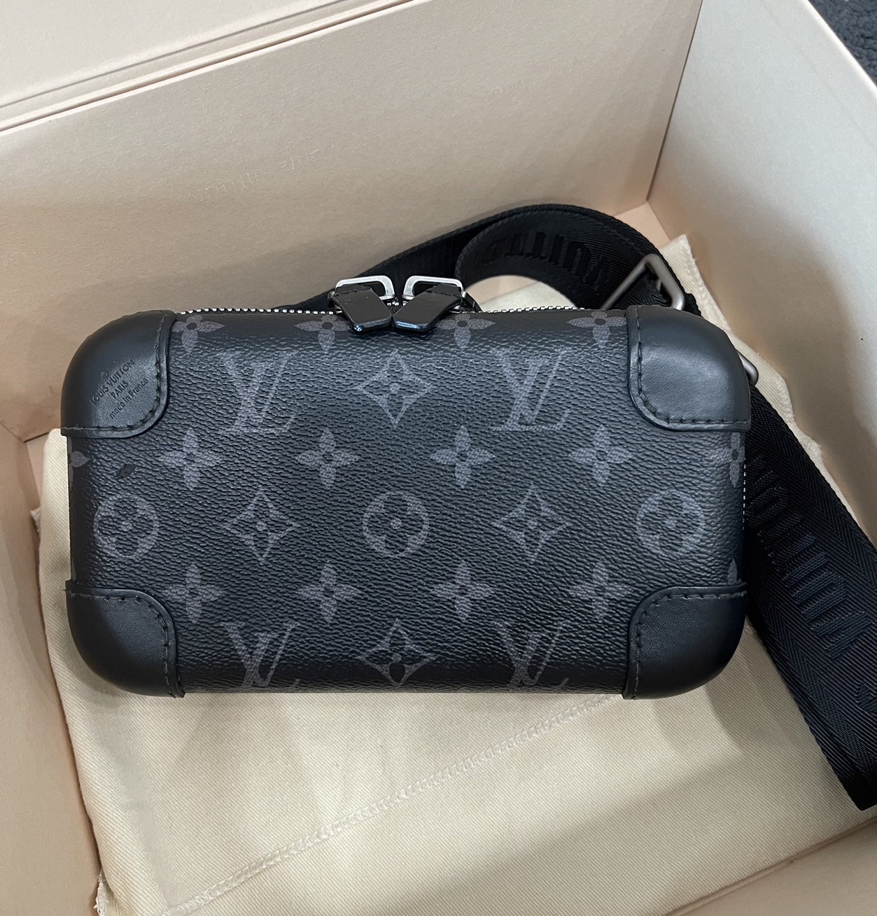 louis vuitton Horizon Belt Bag ไมโครชิพ 2022 รุ่นใหม่