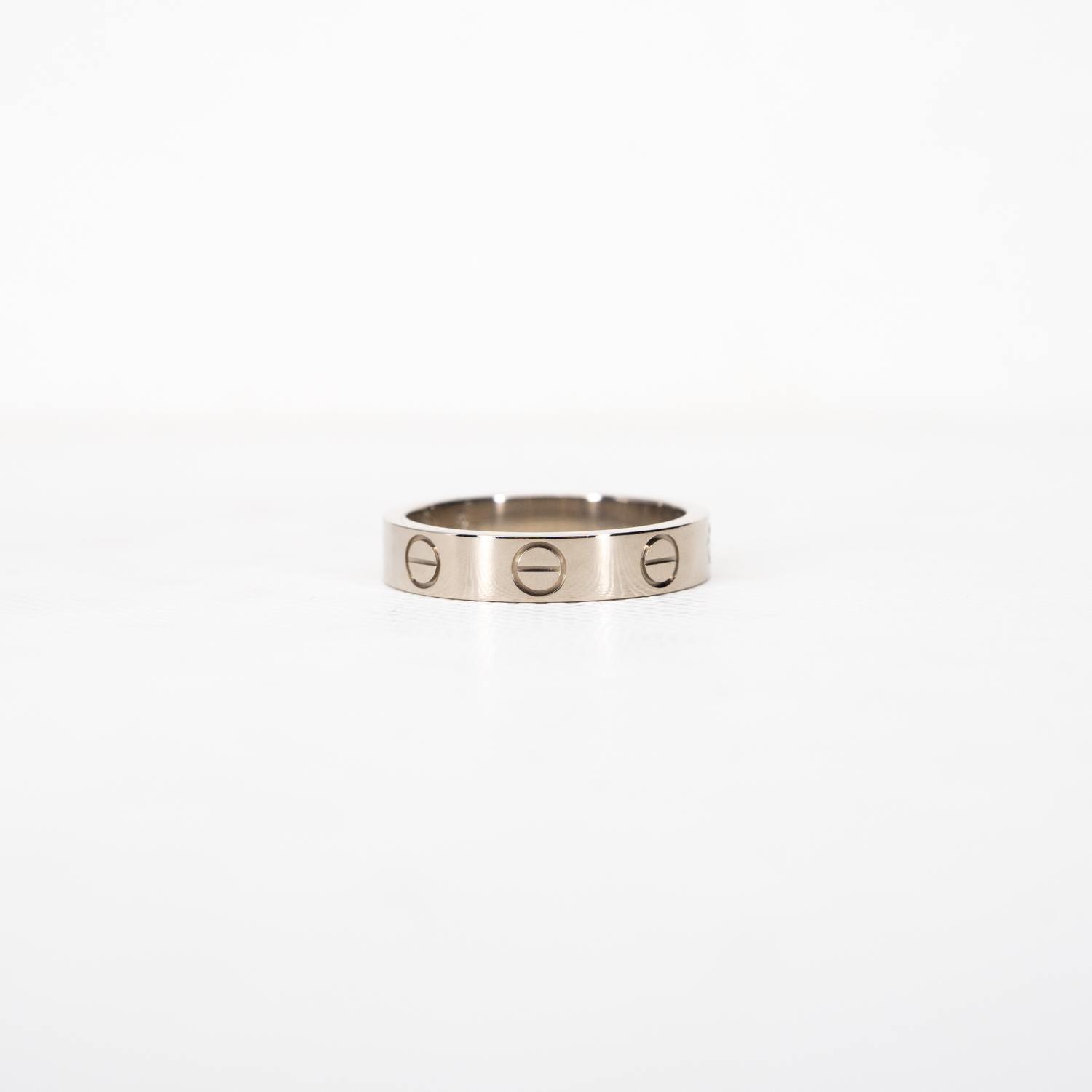 แหวน Cartier Love band ทองขาว18K ไซส์ 46# (Used) +การ์ด