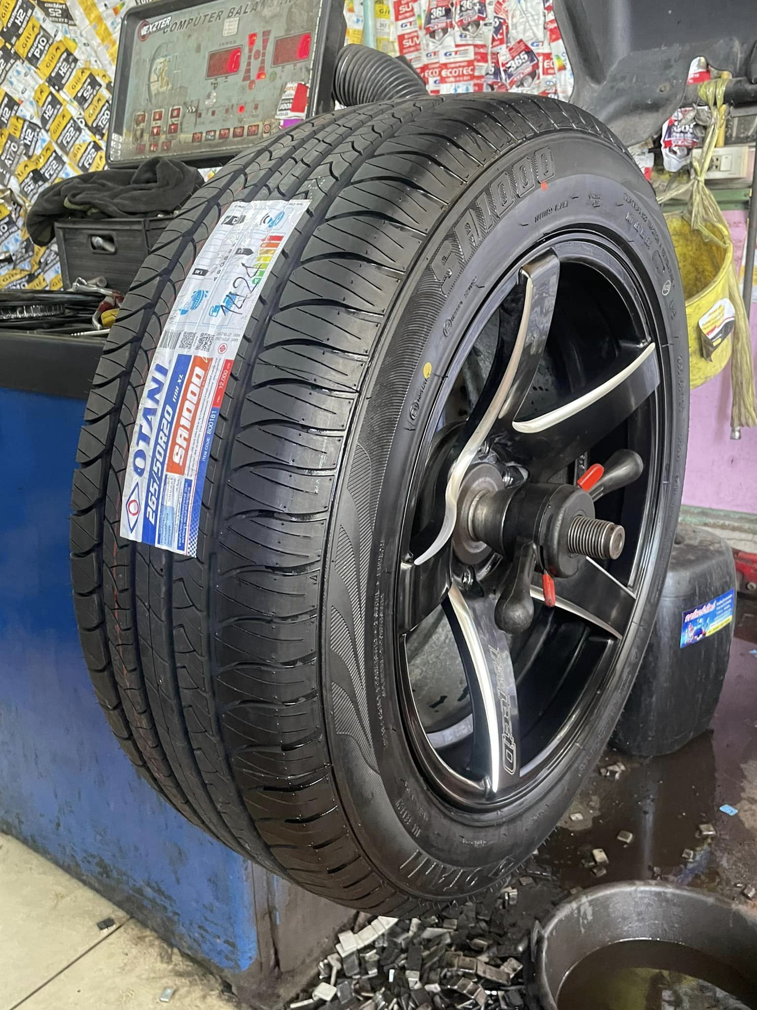 🚘 #TOYOTA_REVO 🛞#OTANI #SA1000 265/50R20