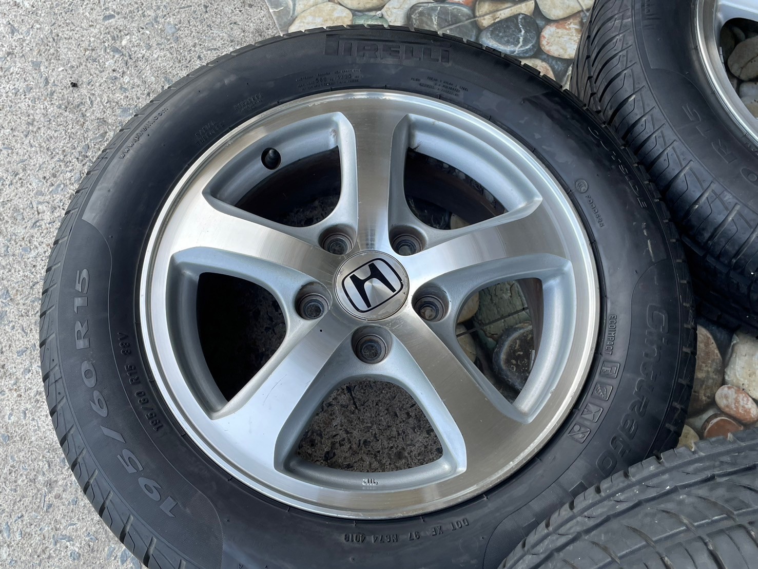 ล้อแม็กซ์ขอบ15 #Honda Civic 5x114 พร้อมยาง195/60R15 สภาพพร้อมใช้งาน