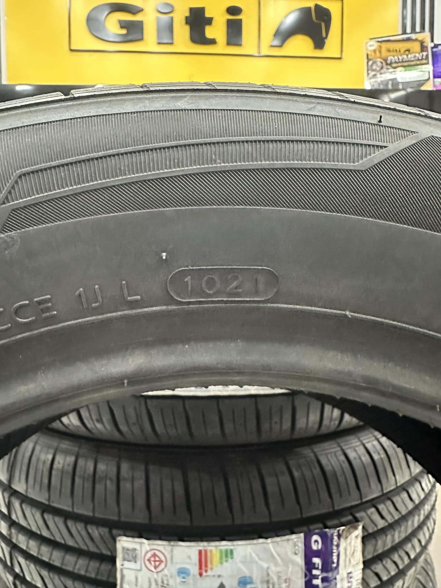 🔥#ยางใหม่ปีเก่า🔥 #Laufenn G Fit As 195/60R15 ยางใหม่ปี21