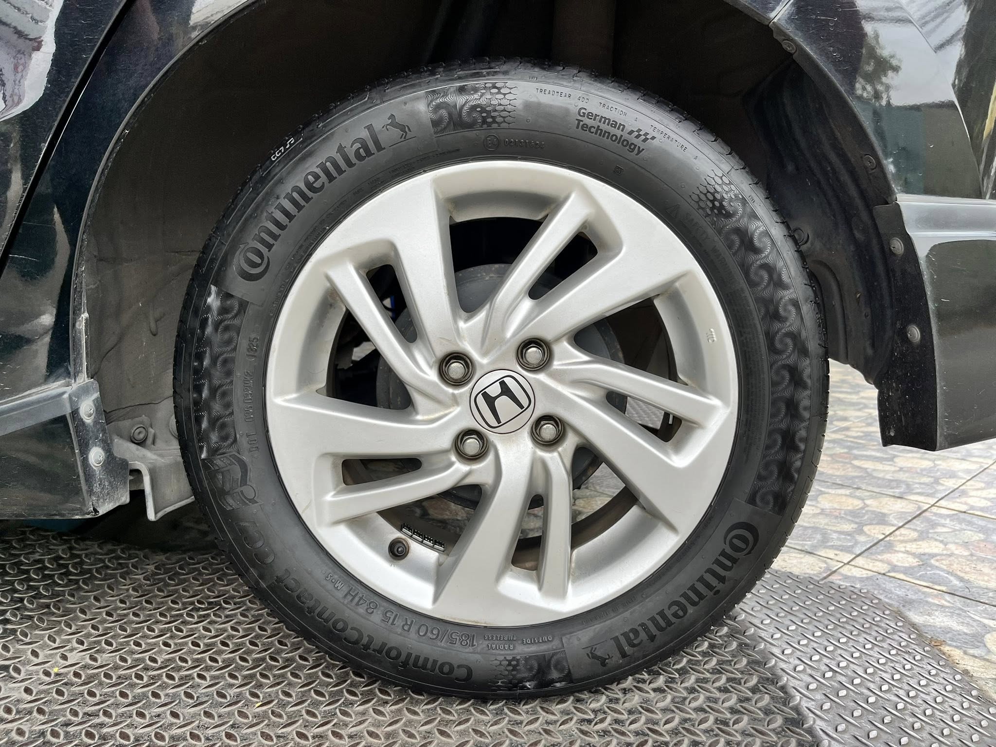 #HONDA_JAZZ🚘เปลี่ยนยาง 🛞🐘#Continental_CC7_185/60R15