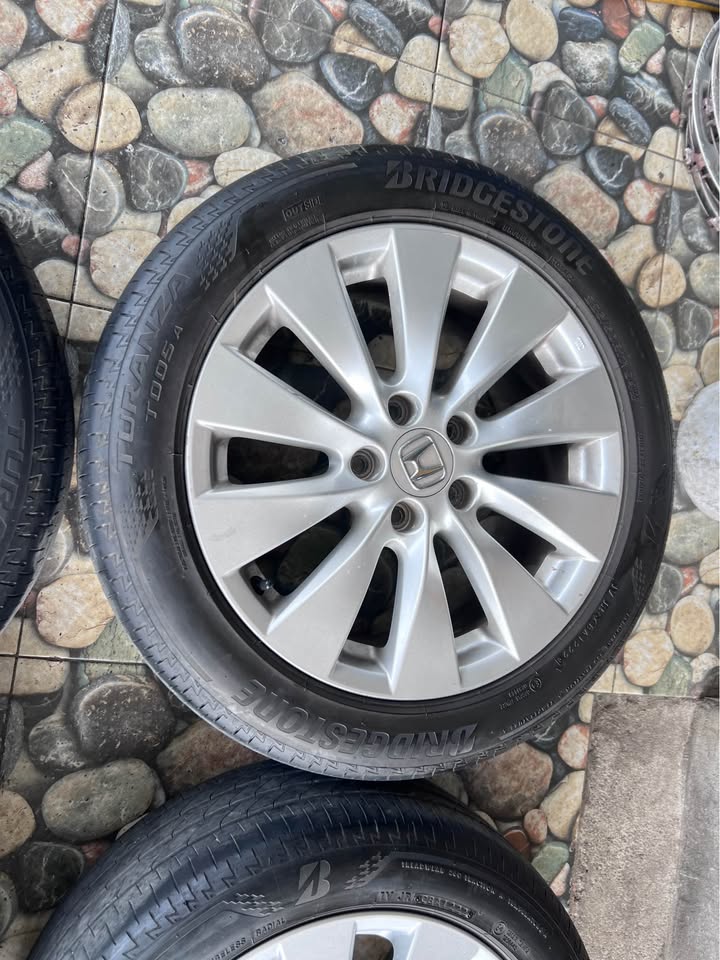 🔥 ขายล้อแม็ก Honda Accord แท้ พร้อมยาง Bridgestone T005A. 225/50R17 🔥