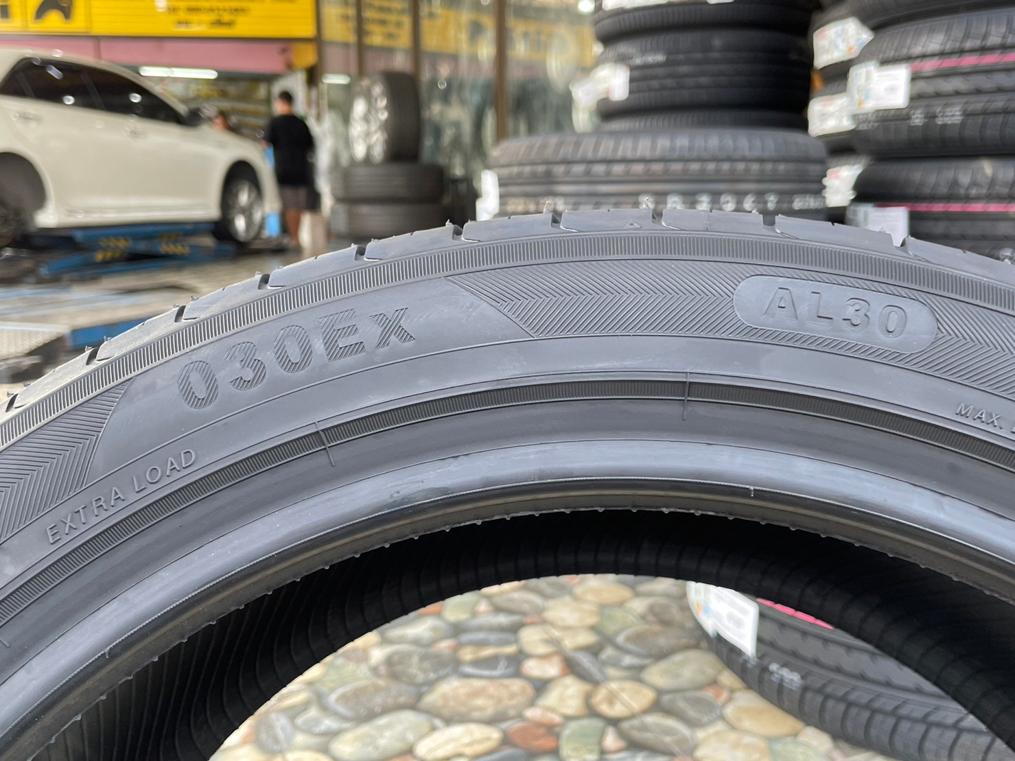 215/45R17 ALLIANCE AL30 By YOKOHAMA ยางใหม่ปี2023