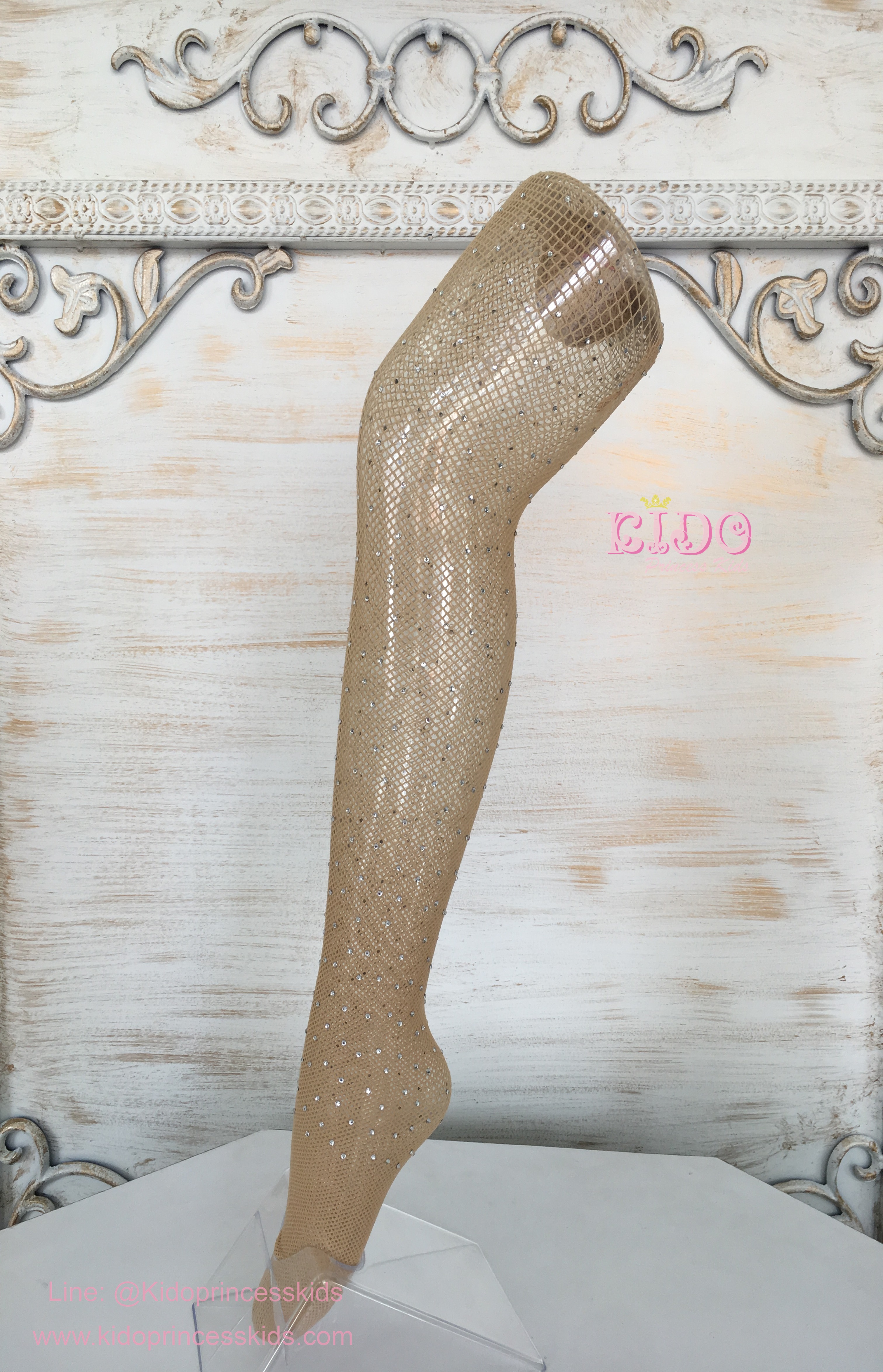 ถุงน่องตาข่ายเด็ก(หน้าร้านอยู่รัชดา)แบบไม่มีเพชร และมีเพชร L204 สีขาว สวยหรูดูแพงมาก