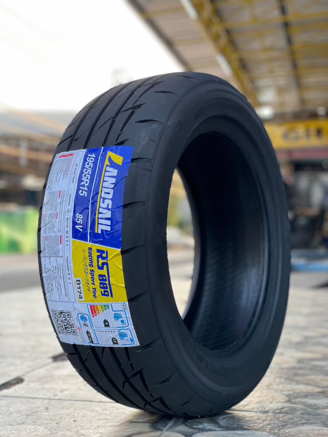 ยางสปอร์ตลายซิ่ง คุณภาพดี Lansail RS009 195/55R15