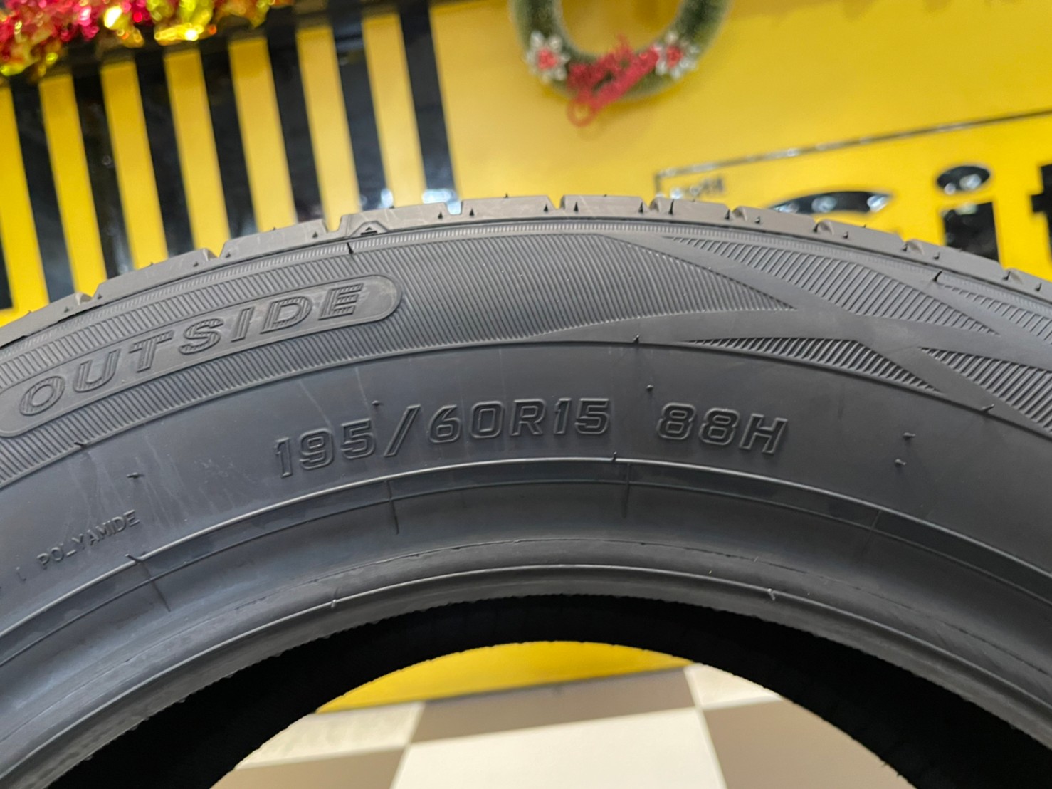 195/60R15 ยางใหม่Dunlop SP Sport Touring R1 ยางใหม่ปี2023