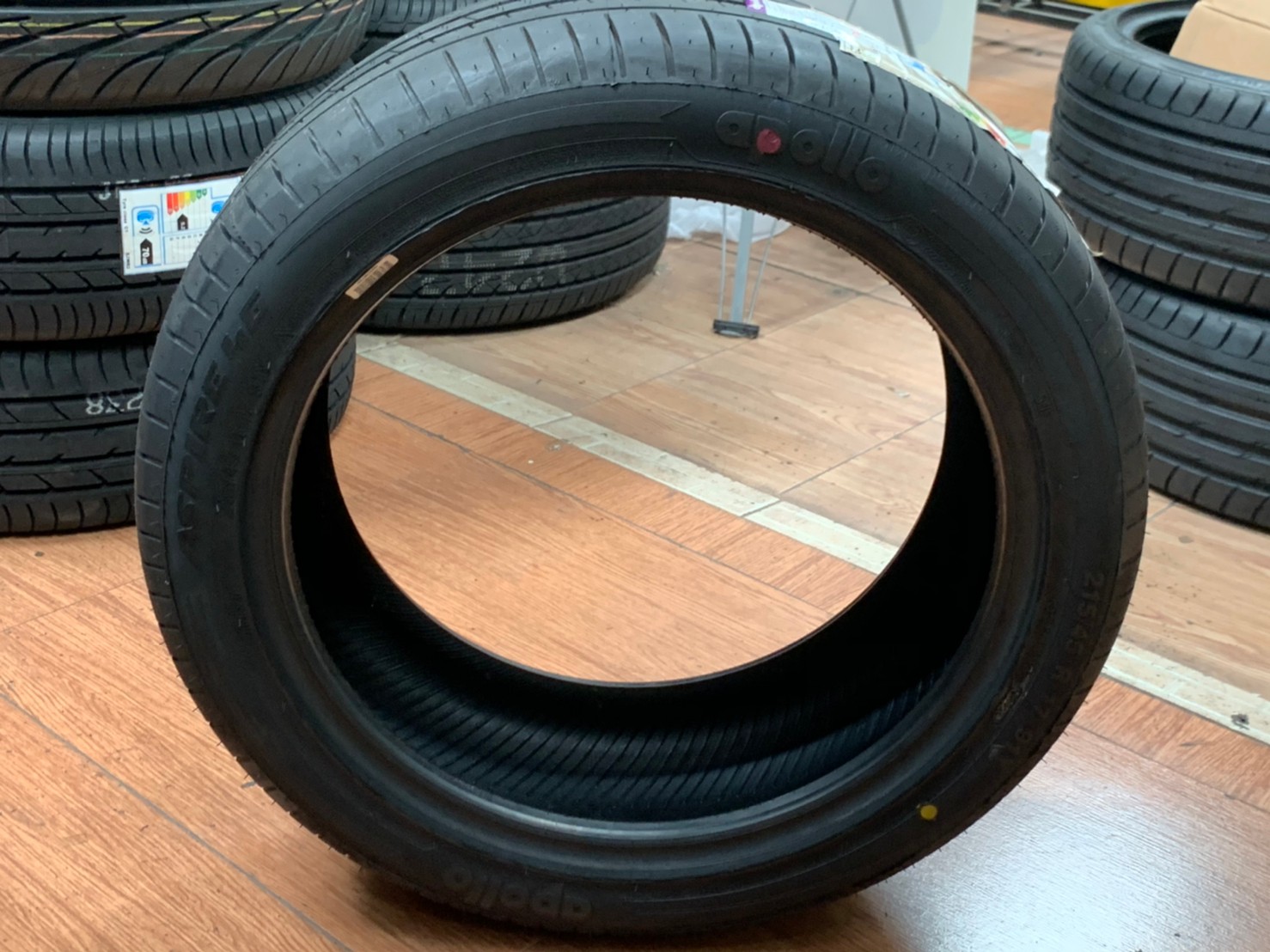 Apollo215/45R17 Aspire4G ยางใหม่ปี202