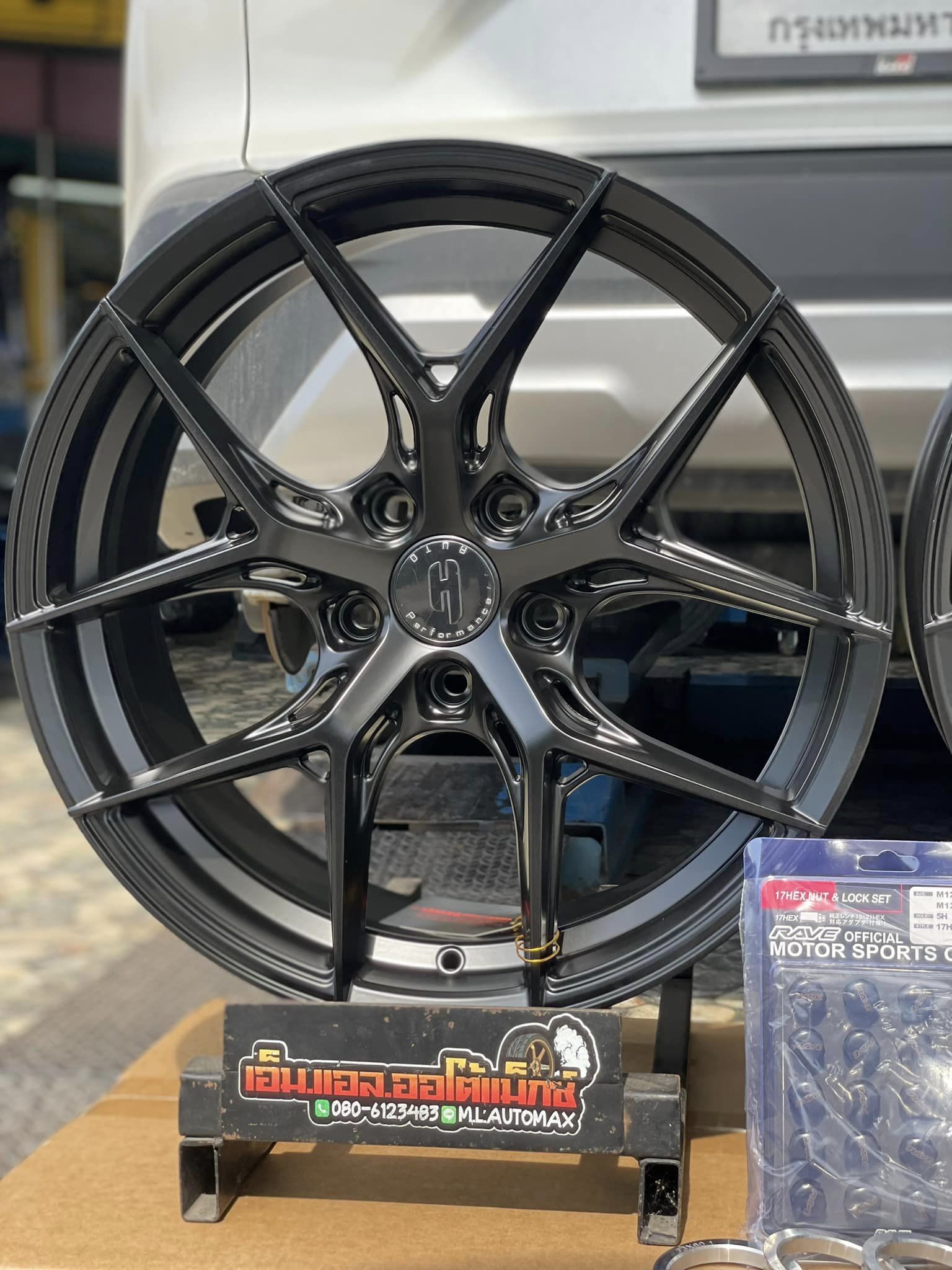 #TOYOTA_CROSS เลือกติดตั้ง ล้อแม็กใหม่ขอบ18 #TORQ #APP #Model VL2 BY #LENSO 18x8 ET35 5x114.3 สีดำ