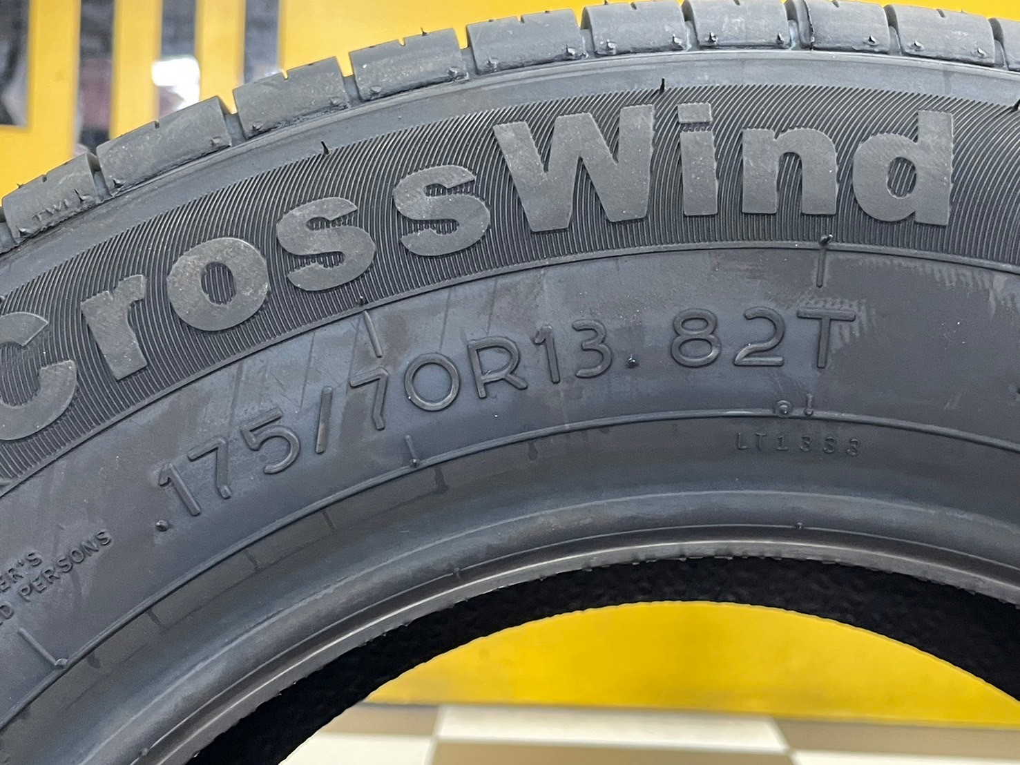 ยางรถยนต์คุณภาพดี #Linglong(หลิงหลง) Crosswind HP 175/70R13 ยางใหม่ปี2024 ยางผลิตไทย