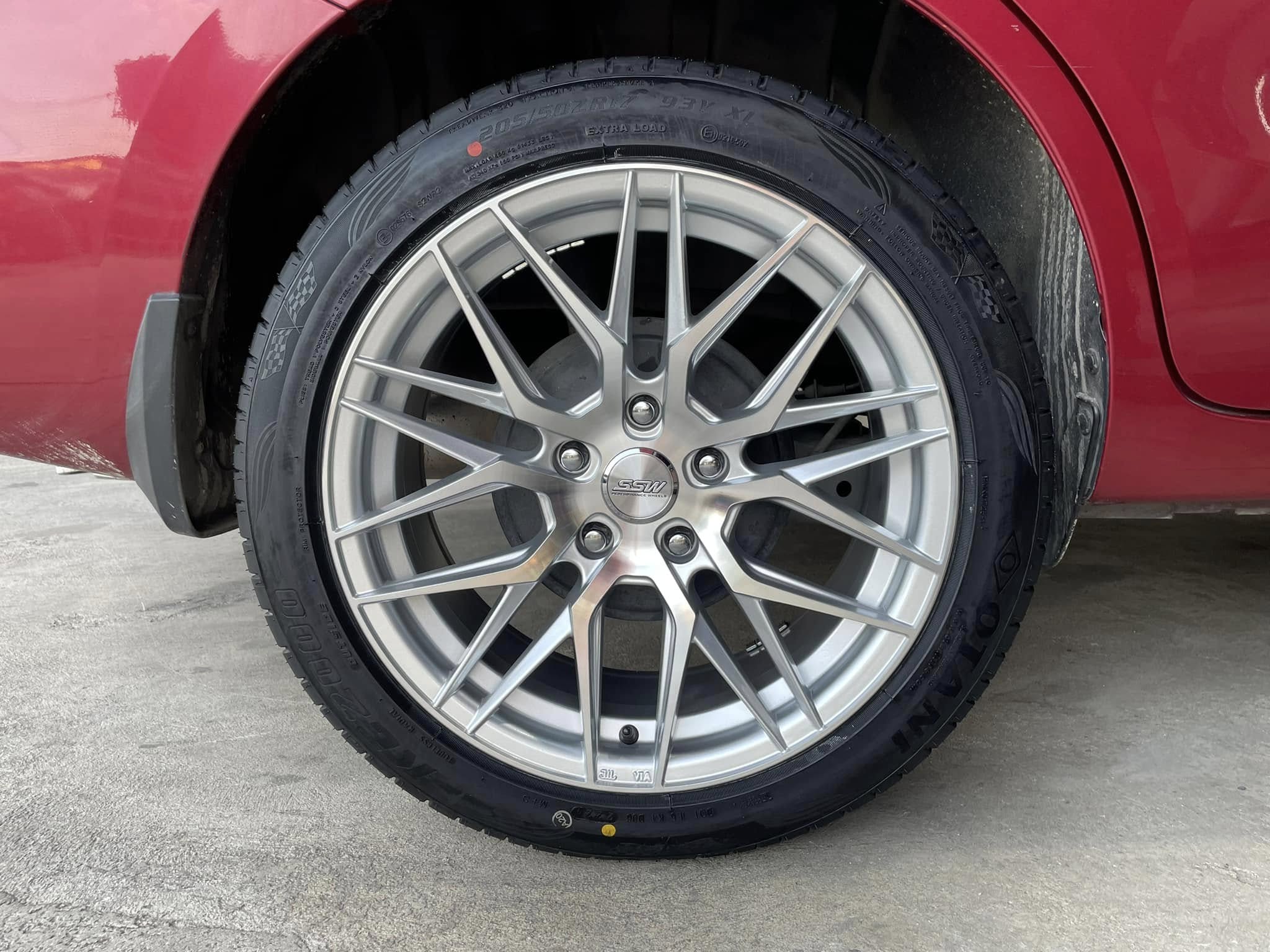 🚘 #SUZUKI_RETIGA🛞เปลี่ยนยาง #OTANI #KC2000 205/50R17 #ล้อSSW348 17X8 ET38 5X114.3 สีซิลเวอร์