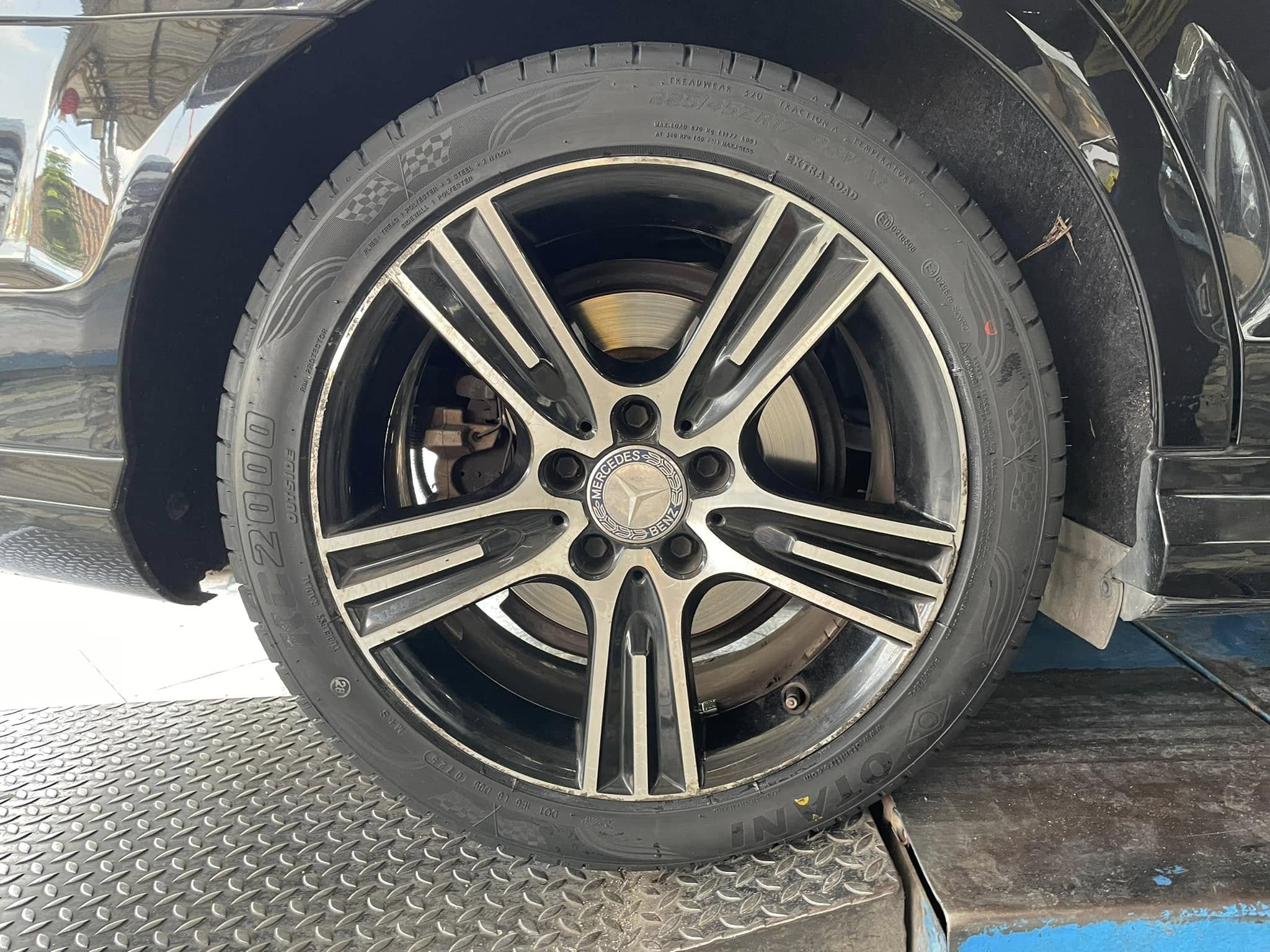 🚘 #BENZ_C200🛞#เปลี่ยนยาง #OTANI #KC2000 225/45R17 #บริการตั้งศูนย์ล้อ🛞