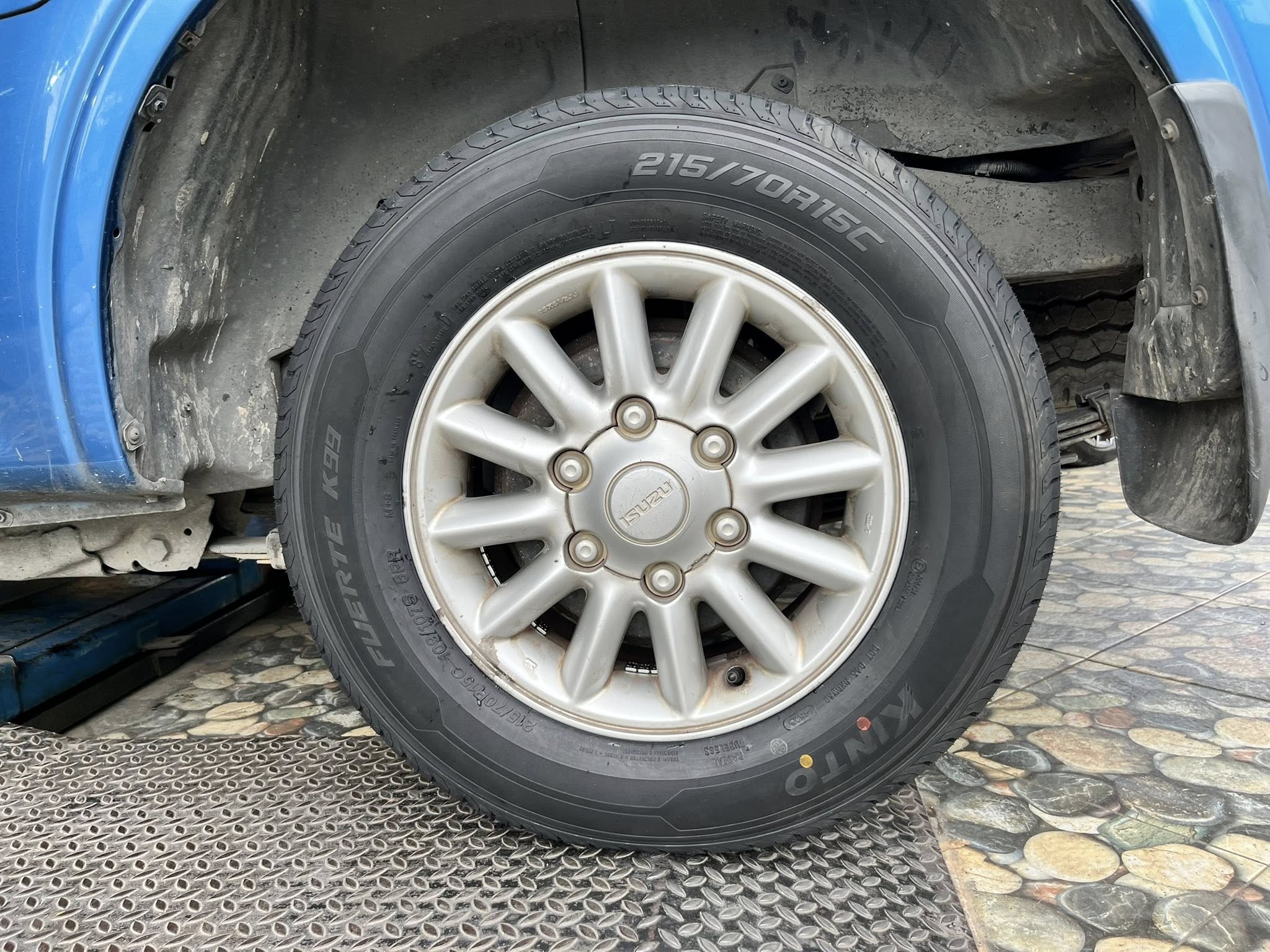 ISUZU_D-MAX🚘เปลี่ยนยาง 🛞🐘#KINTO_FUERTE K99_215/70R15