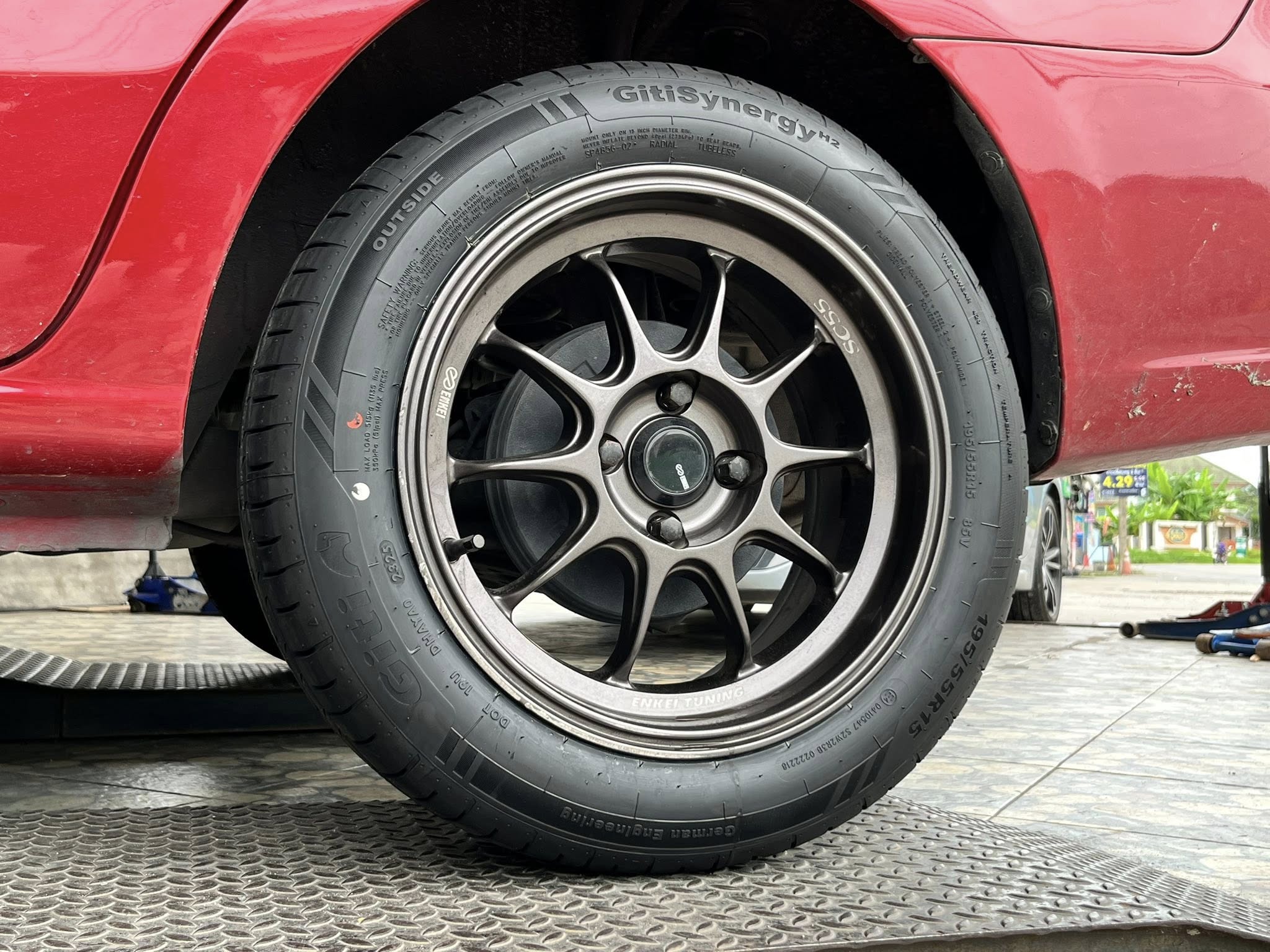 Mitsubishi_Attrage🚘เปลี่ยนยาง 🛞🐘#GITI_SynergyH2_195/55R15