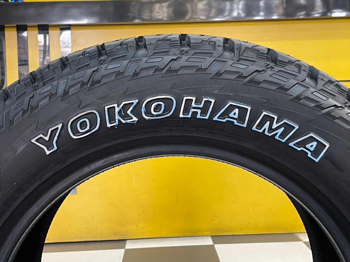 ยางใหม่ YOKOHAMA GEOLANDAR A/T G015 265/60R18 ยางใหม่ปี2024